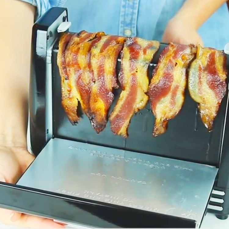 Instantly Makes Up to 6 Bacon Strips at a Time Bacon Grill TheSuperBOO!