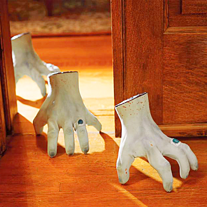 This Crawling Robotic Monster Hand is the creepiest Halloween prop ever
