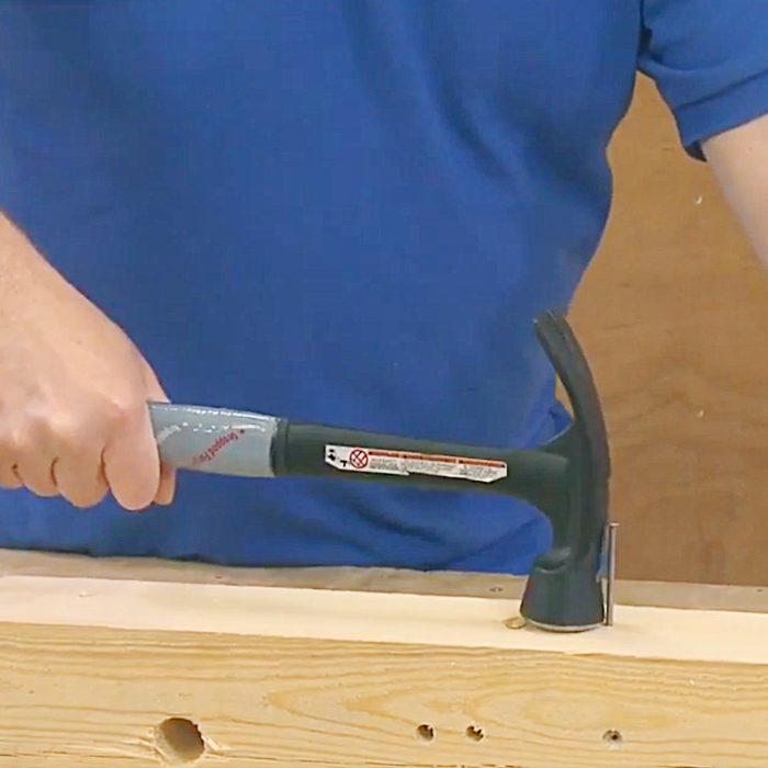 the Stealth Claw Hammer is easy to use | hammer with magnetic nail starter
