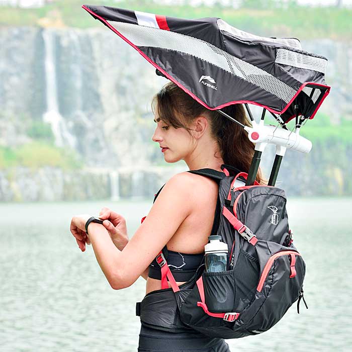 Backpack Has a Retractable Umbrella
