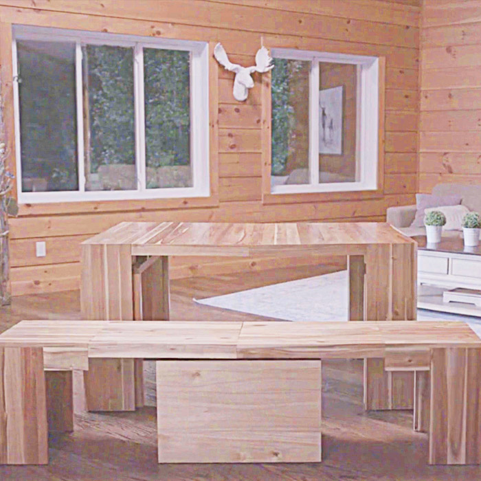 Expandable Wooden Table