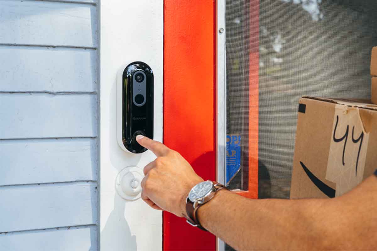 Answer Your Door From Anywhere With Smart Video Doorbell | WUUK