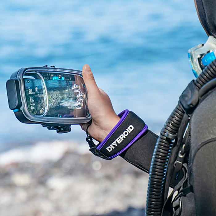 Turn Your Smart Phone Into a Diving Computer Monitor