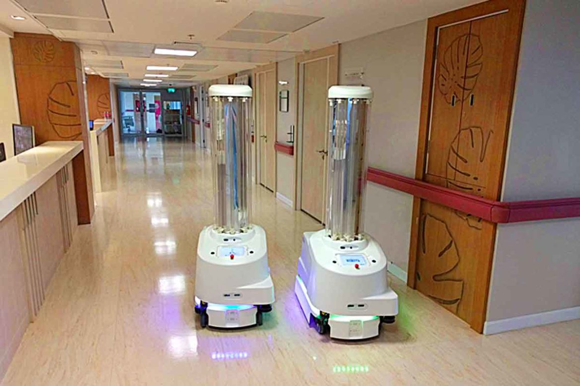 Hospitals Need UV Bacteria-Killing Robot to Protect Health-Care Workers