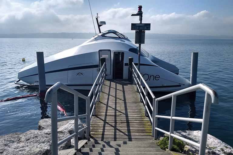 'lili' aerodynamic boat
