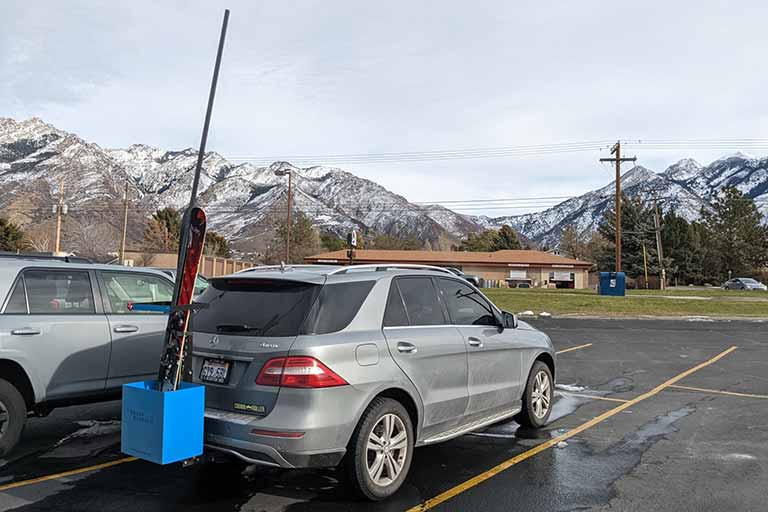 A Simple Hitch Cargo Carrier to Store Ski Gear on SUV