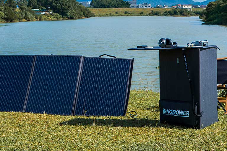iNNOPOWER: A portable solar panel-table combo for camping