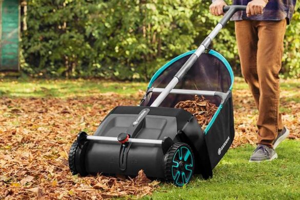 Gardena: A rolling leaf sweeper collects large amounts of dry leaves at once