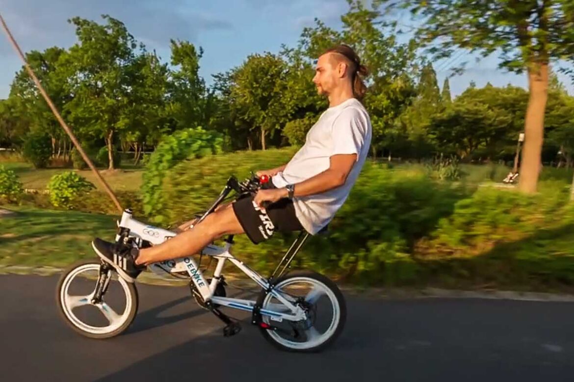 Goebike: Exercise equipment that combines a rowing machine and an outdoor bike
