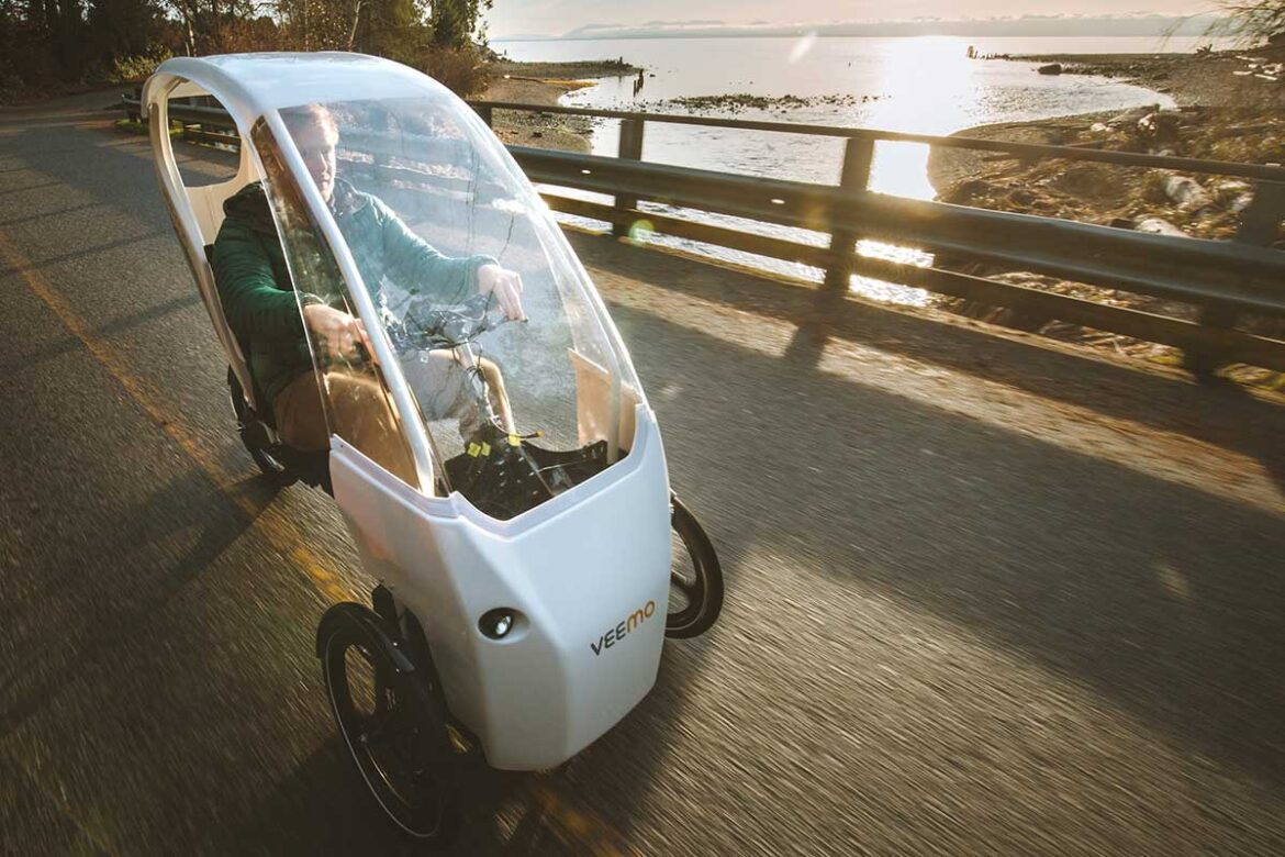 The Veemo pedal-electric Velomobile has city-friendly dimensions