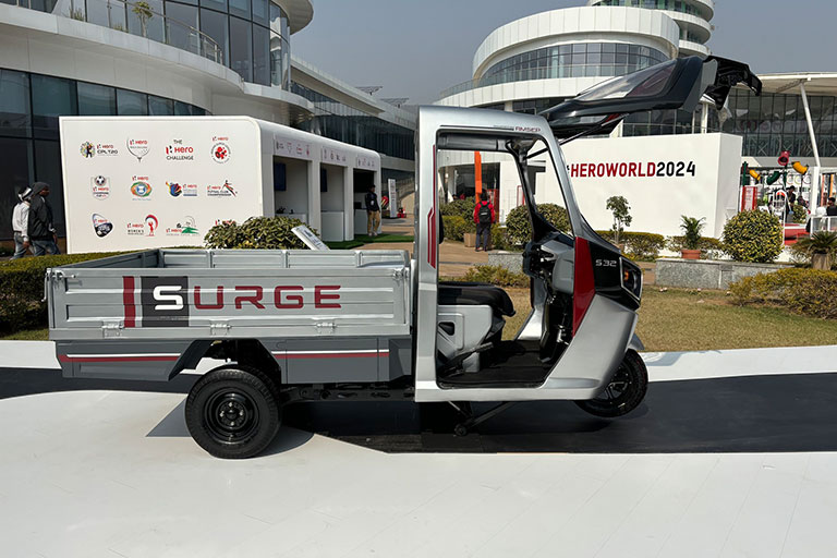 Surge s32 turns from an eclectic auto-rickshaw to an electric scooter