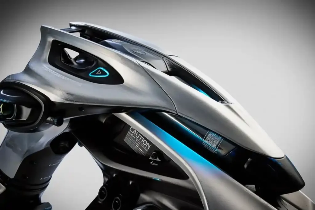 The third-generation Motoroid features a lightweight exoskeleton frame.