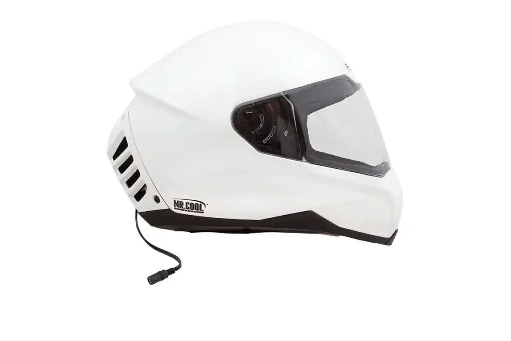 The ACH-1 cooling system distributes air inside the helmet.